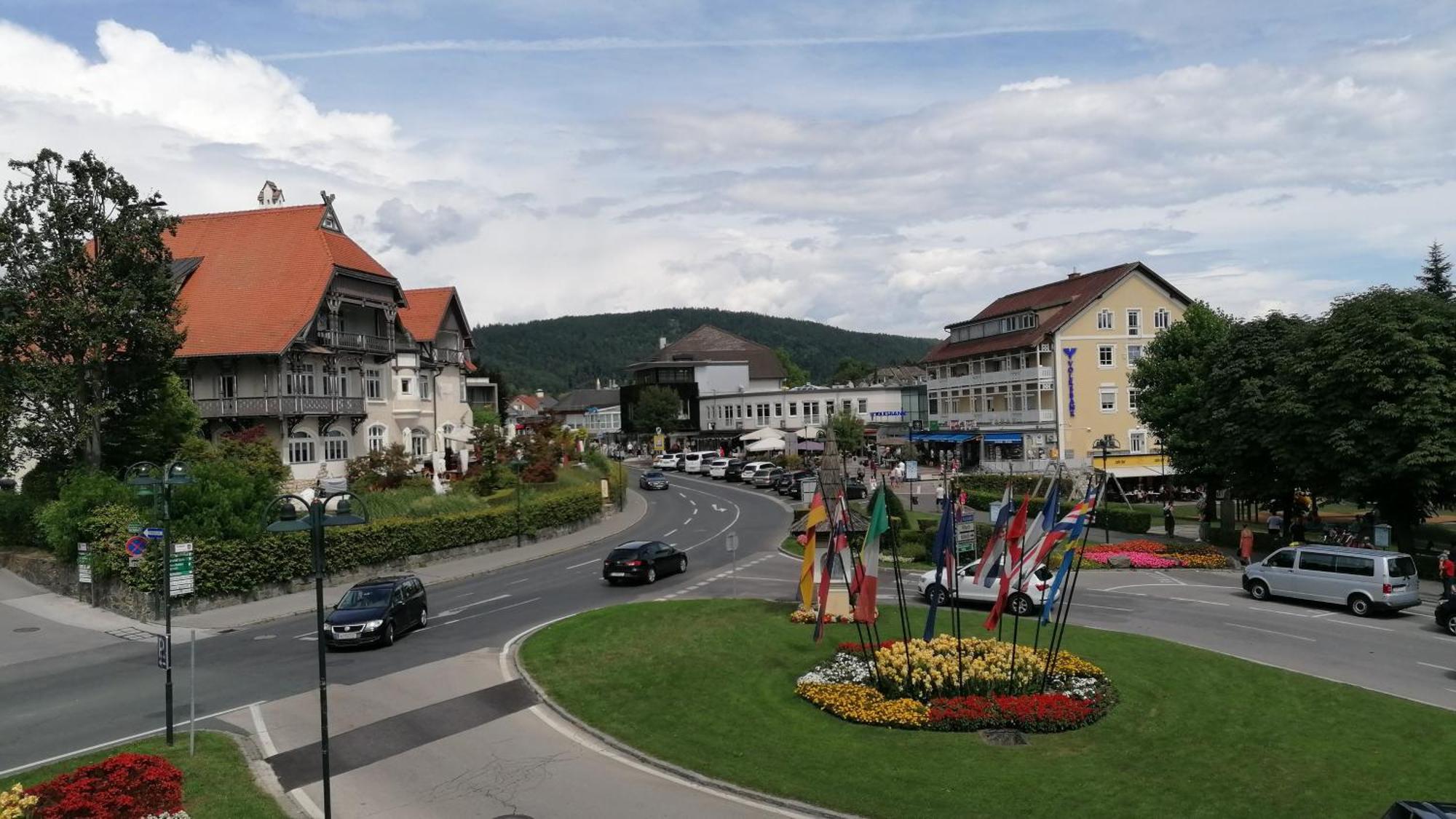 Haus Der Geschenke - Carinthia Apartman Velden am Wörthersee Kültér fotó