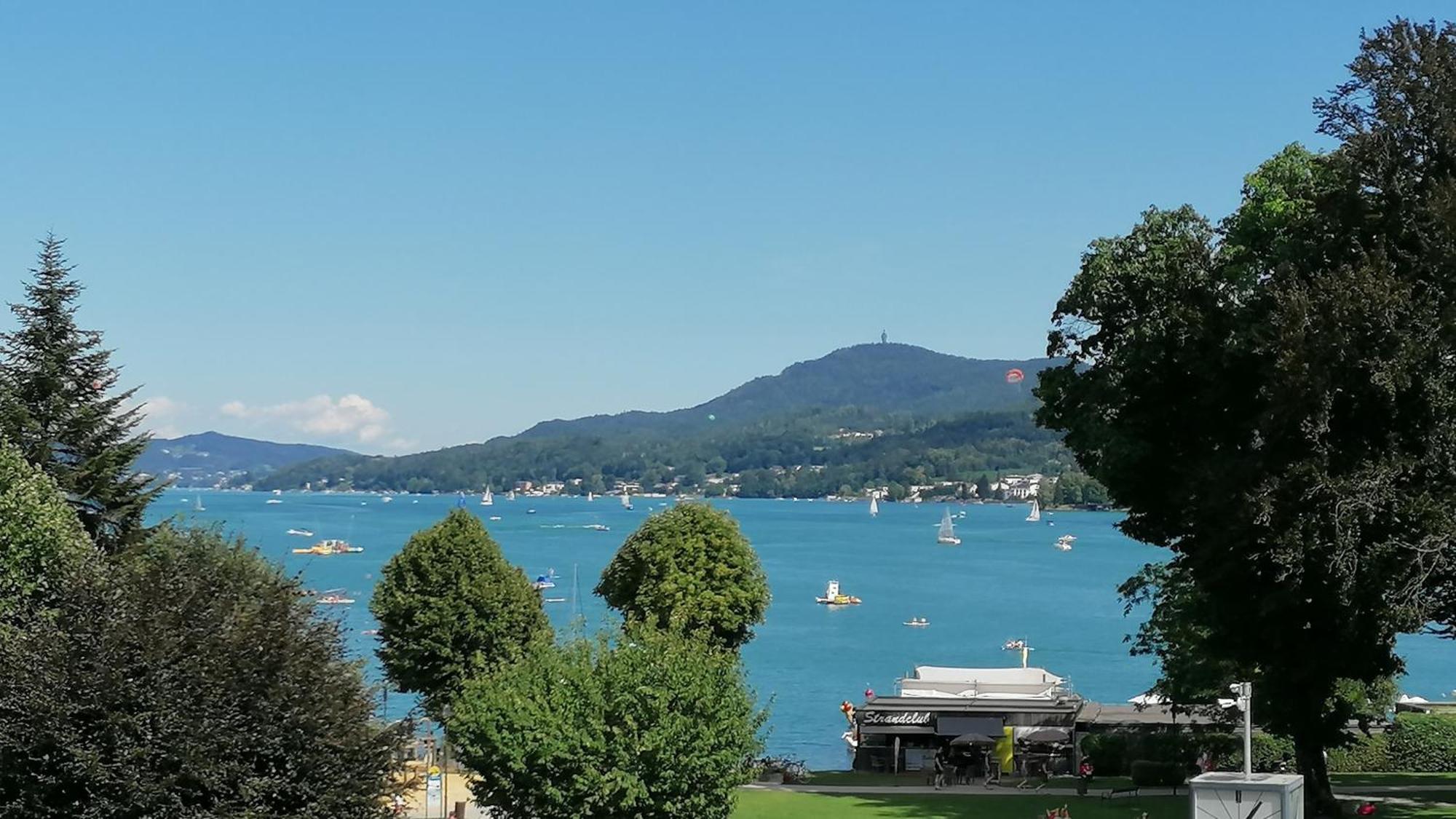 Haus Der Geschenke - Carinthia Apartman Velden am Wörthersee Kültér fotó