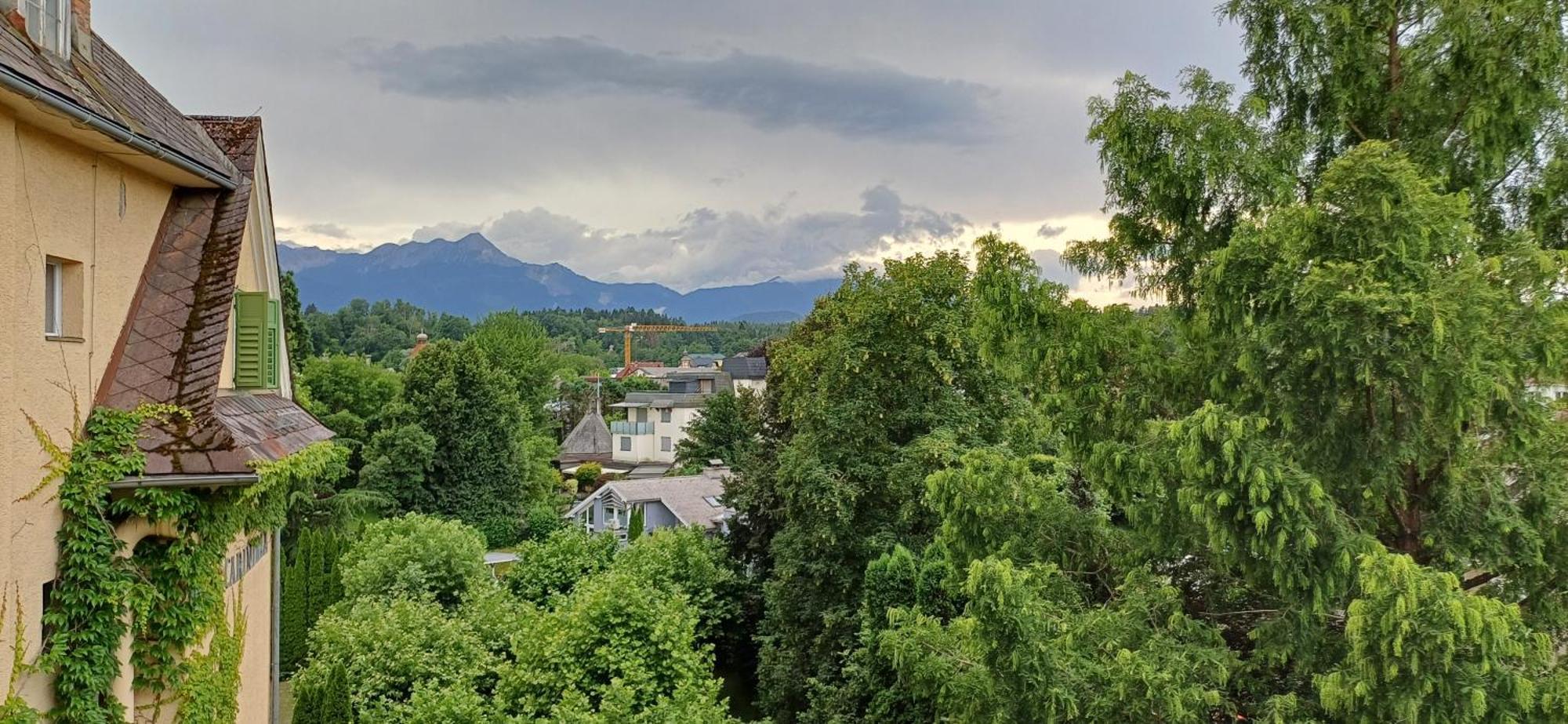 Haus Der Geschenke - Carinthia Apartman Velden am Wörthersee Kültér fotó